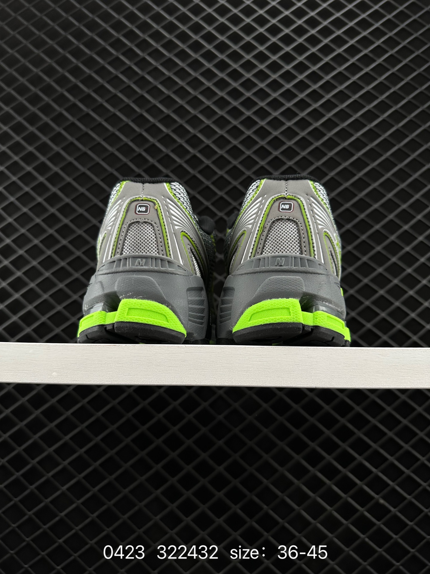 New Balance MR740 NB